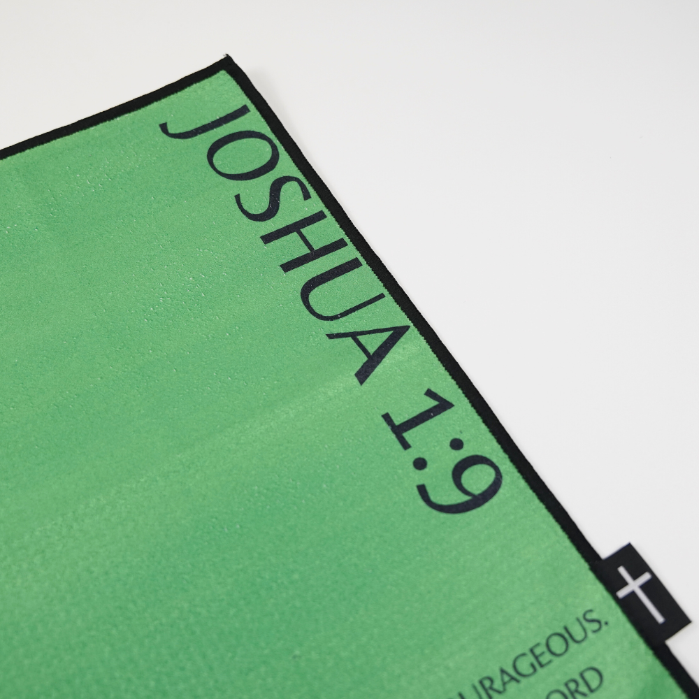 Joshua 1:9 Magnetic Towel - Green